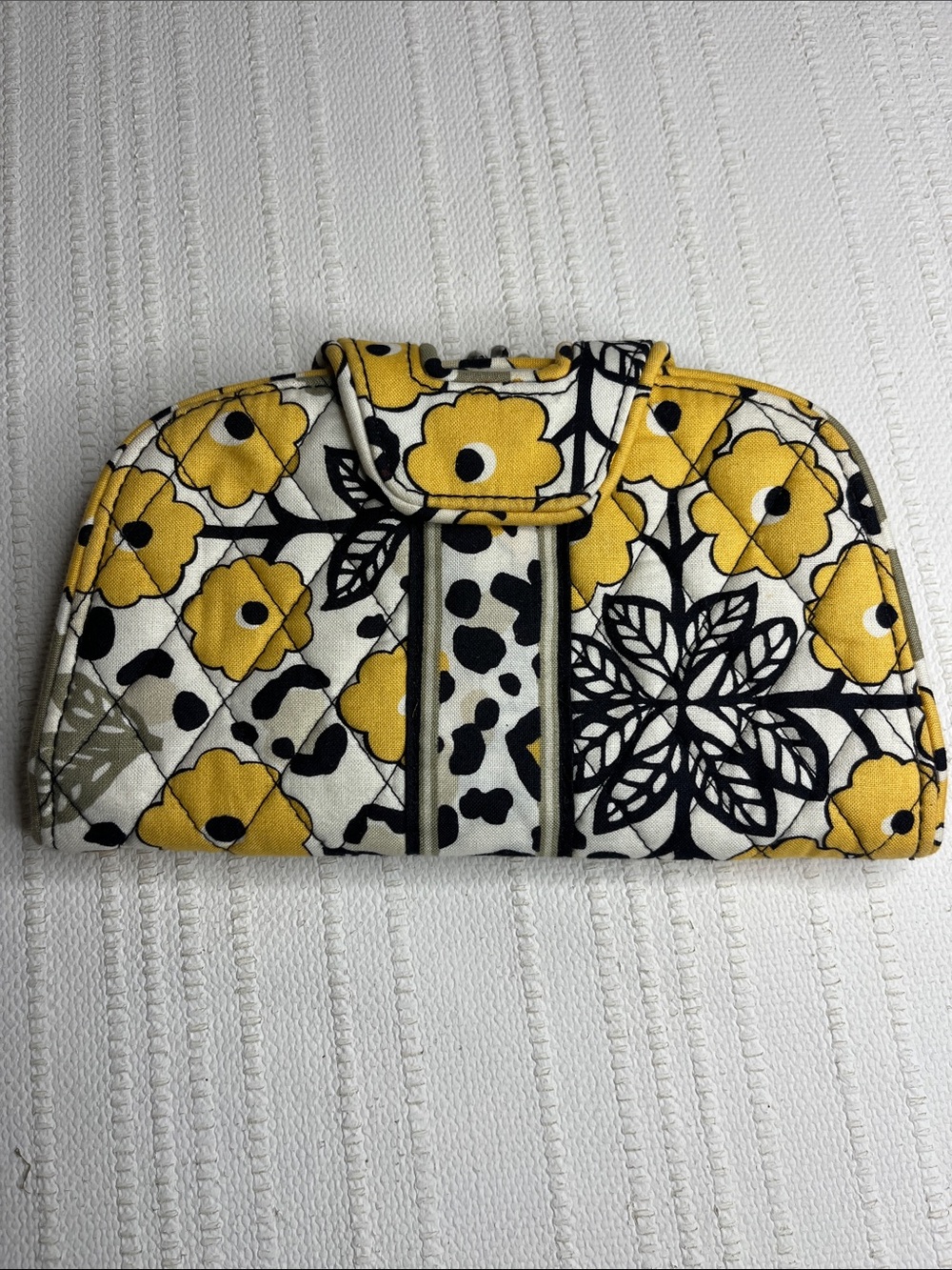 Vera Bradley Go Wild Kiss 'n Snap Wallet - Yellow, Black & White Leopard retired - Picture 14 of 14